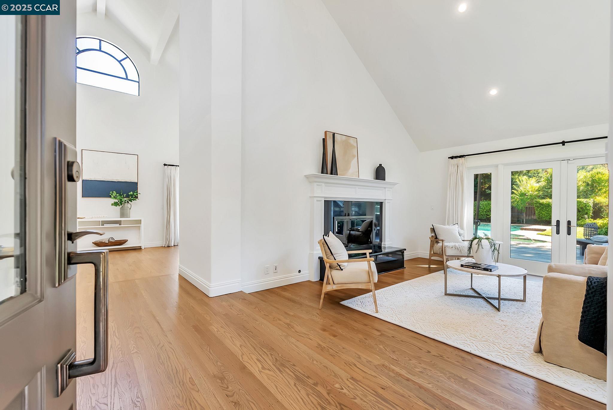 Detail Gallery Image 7 of 60 For 21 Carriage Ct, Alamo,  CA 94507 - 4 Beds | 2/1 Baths