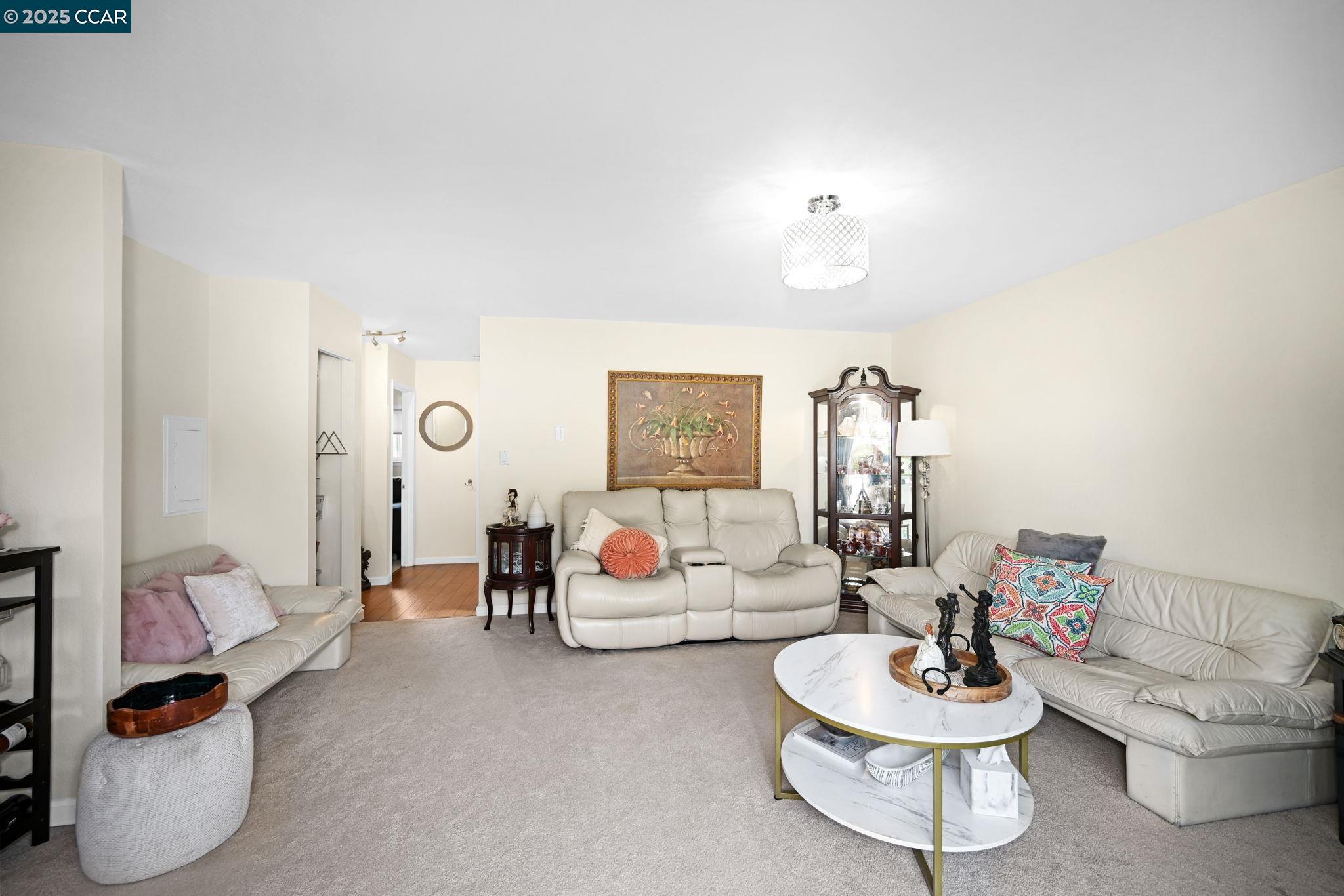 Detail Gallery Image 7 of 21 For 2180 Geary Rd #20,  Pleasant Hill,  CA 94523 - 2 Beds | 1 Baths