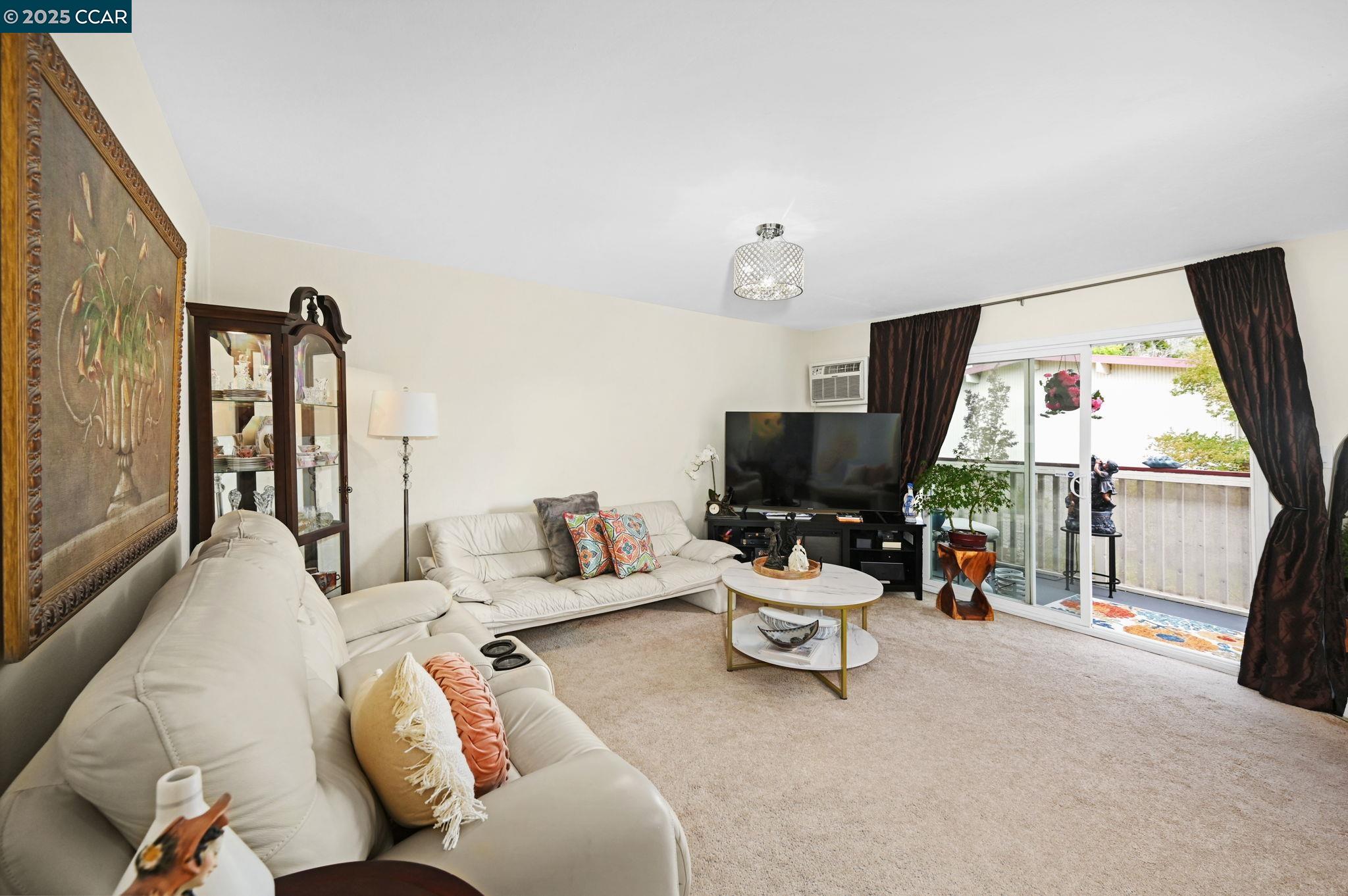 Detail Gallery Image 8 of 21 For 2180 Geary Rd #20,  Pleasant Hill,  CA 94523 - 2 Beds | 1 Baths
