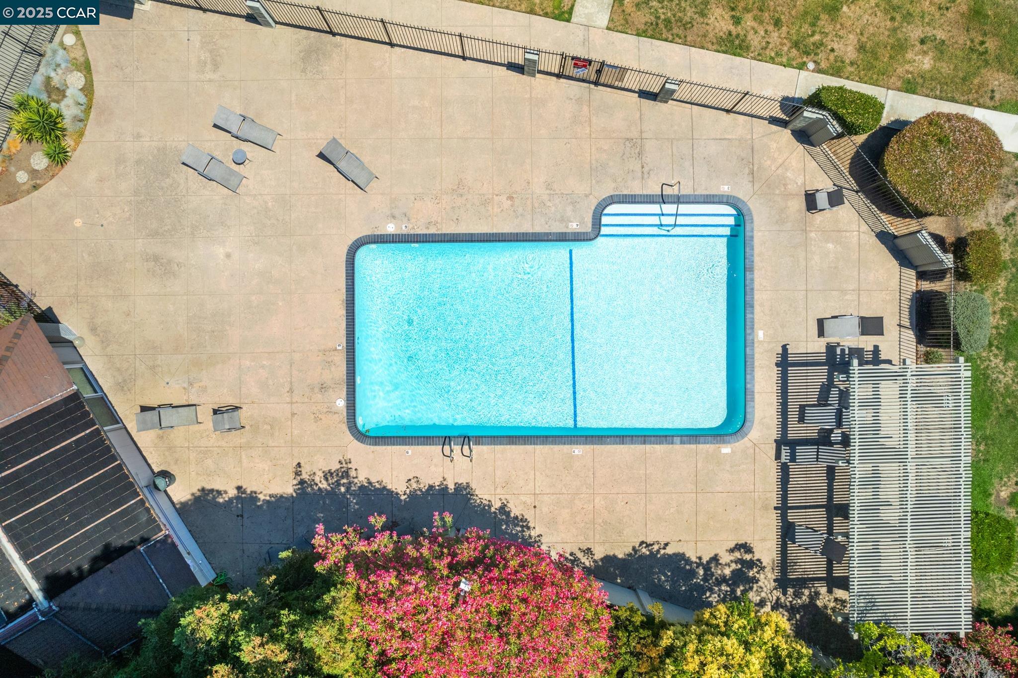 Detail Gallery Image 34 of 41 For 825 Oak Grove Rd #62,  Concord,  CA 94518 - 2 Beds | 1 Baths