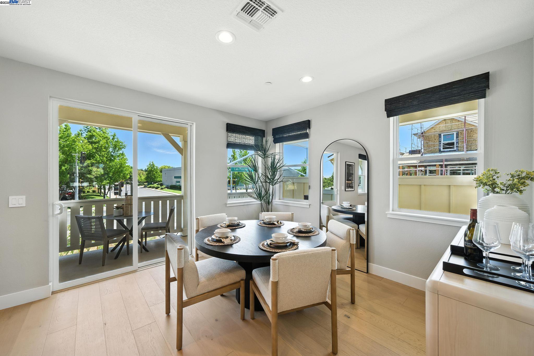 Detail Gallery Image 15 of 36 For 4707 Marengo Common, Livermore,  CA 94551 - 4 Beds | 3/1 Baths