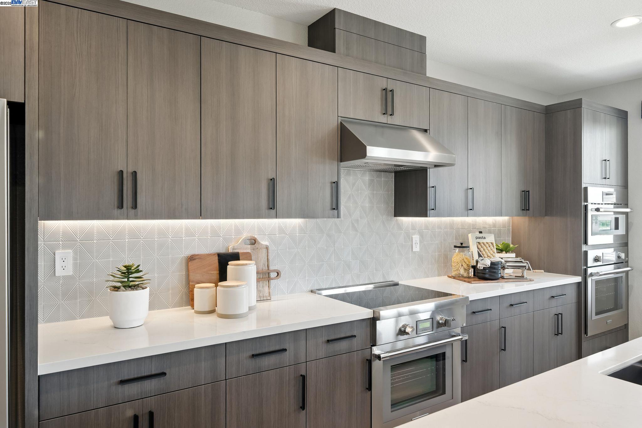 Detail Gallery Image 15 of 36 For 4707 Marengo Loop, Livermore,  CA 94551 - 4 Beds | 3/1 Baths