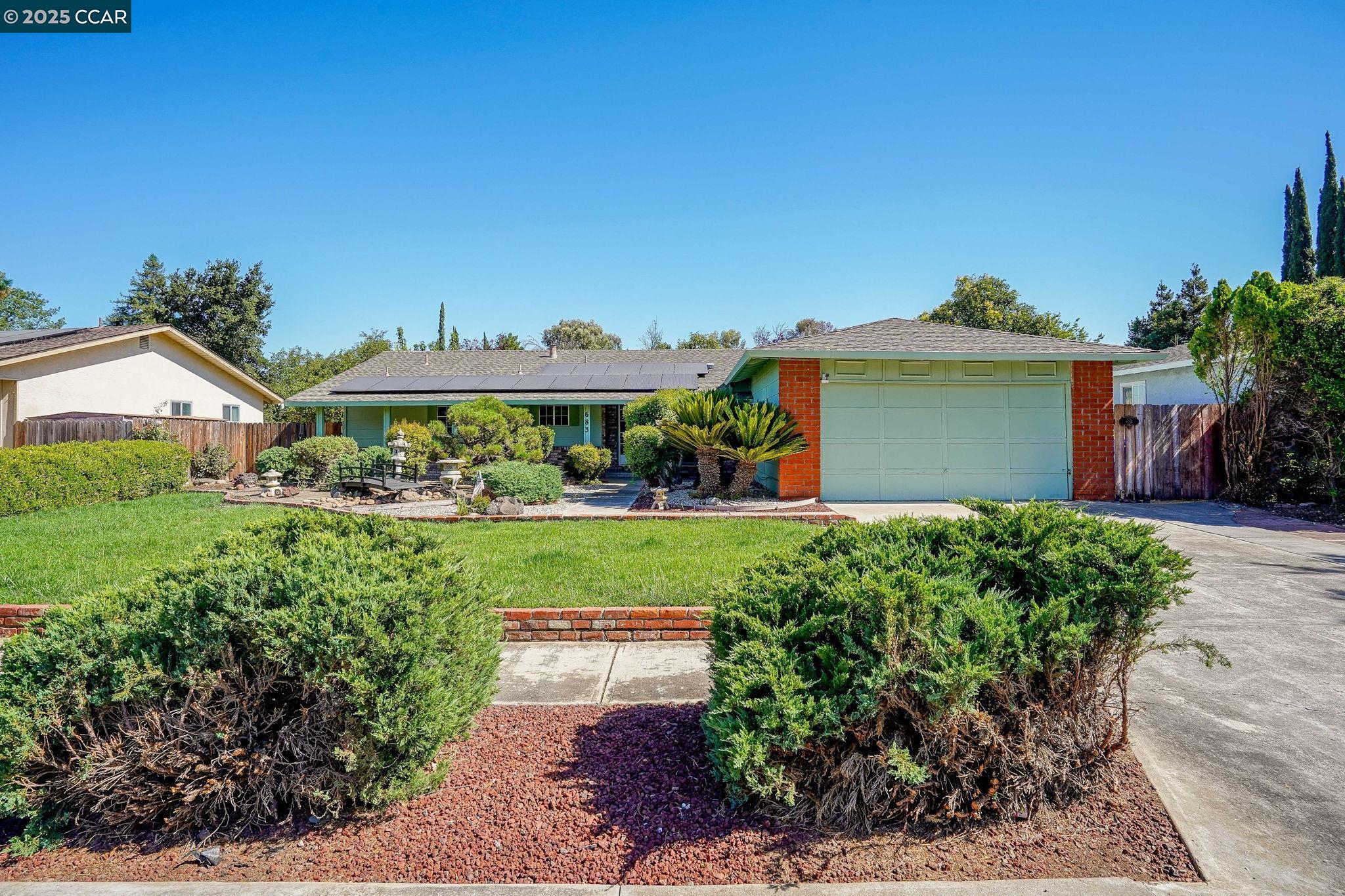 Detail Gallery Image 1 of 27 For 683 Southwood Drive, Brentwood,  CA 94513-1547 - 3 Beds | 2 Baths