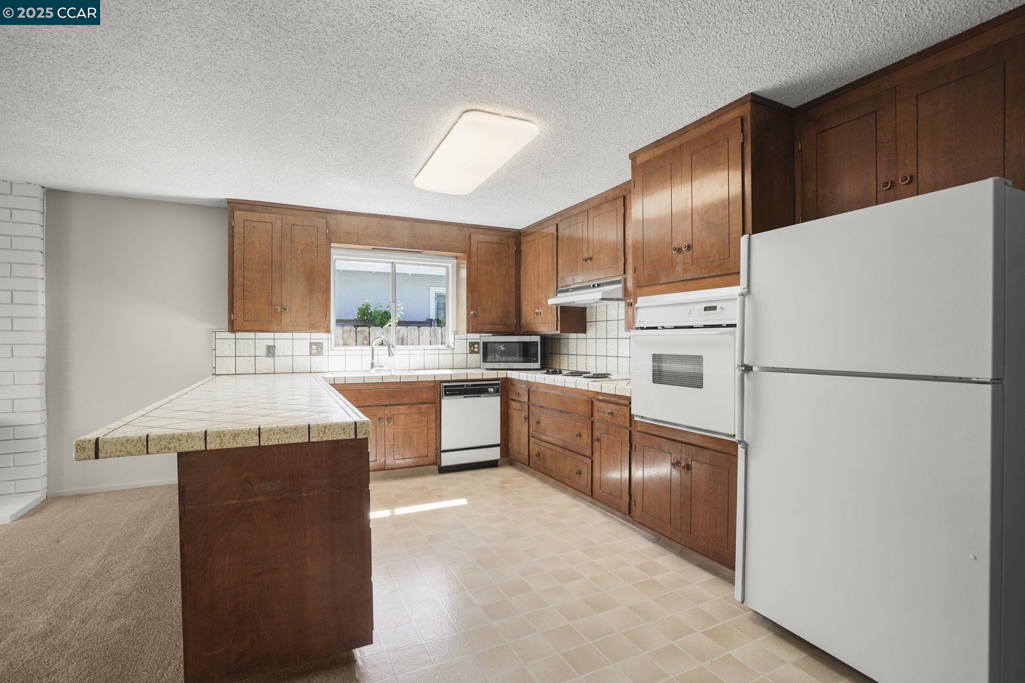 Detail Gallery Image 8 of 27 For 683 Southwood Drive, Brentwood,  CA 94513-1547 - 3 Beds | 2 Baths