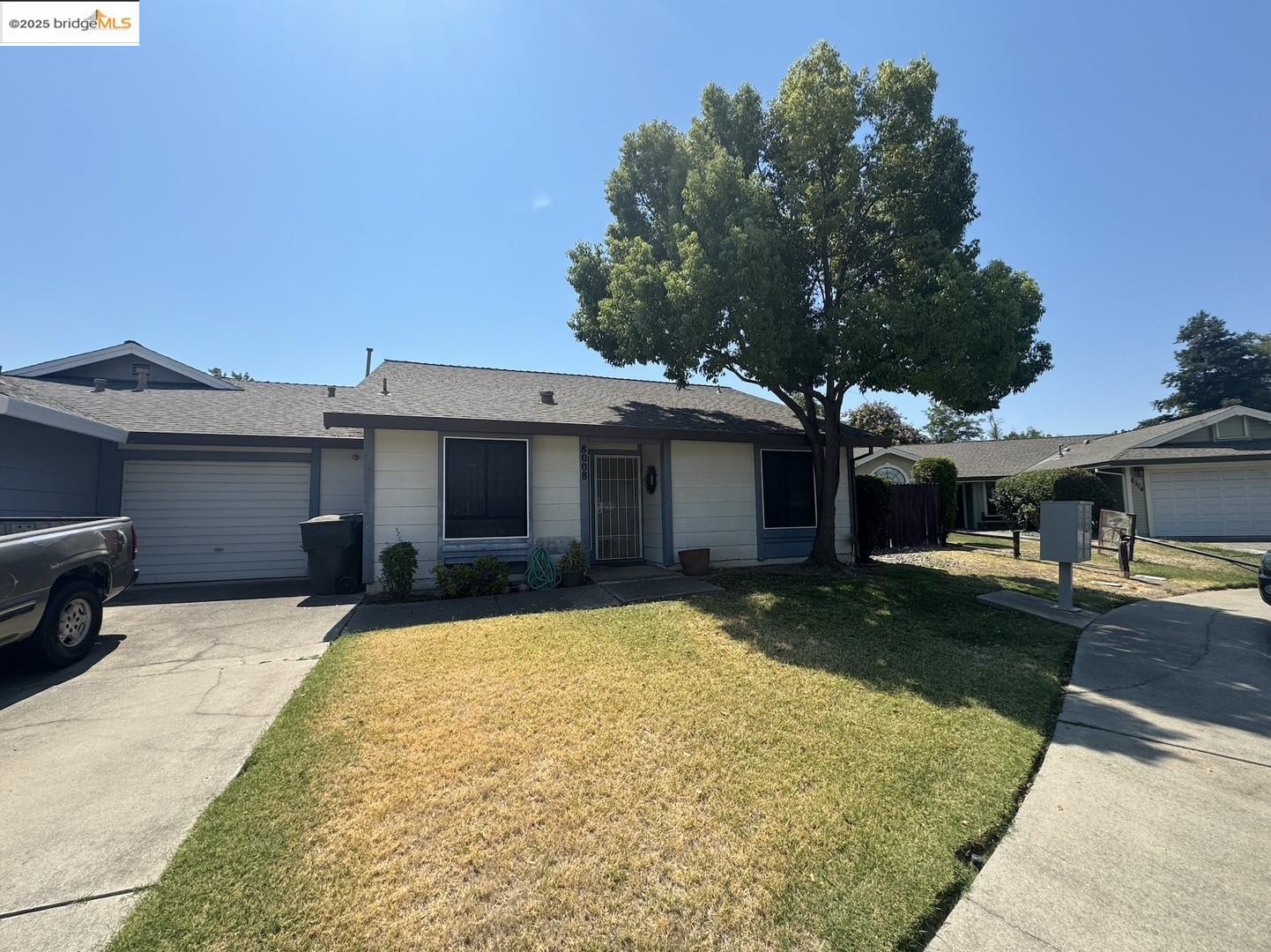Detail Gallery Image 1 of 26 For 8008 Wagner Ct, Antelope,  CA 95843 - 2 Beds | 2 Baths