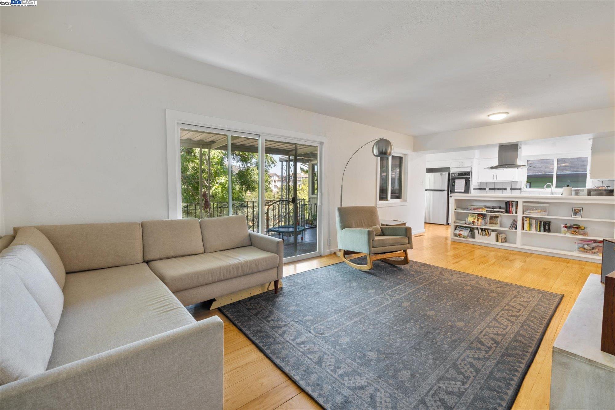 Detail Gallery Image 3 of 60 For 3412 Wyman St, Oakland,  CA 94619 - 3 Beds | 2 Baths