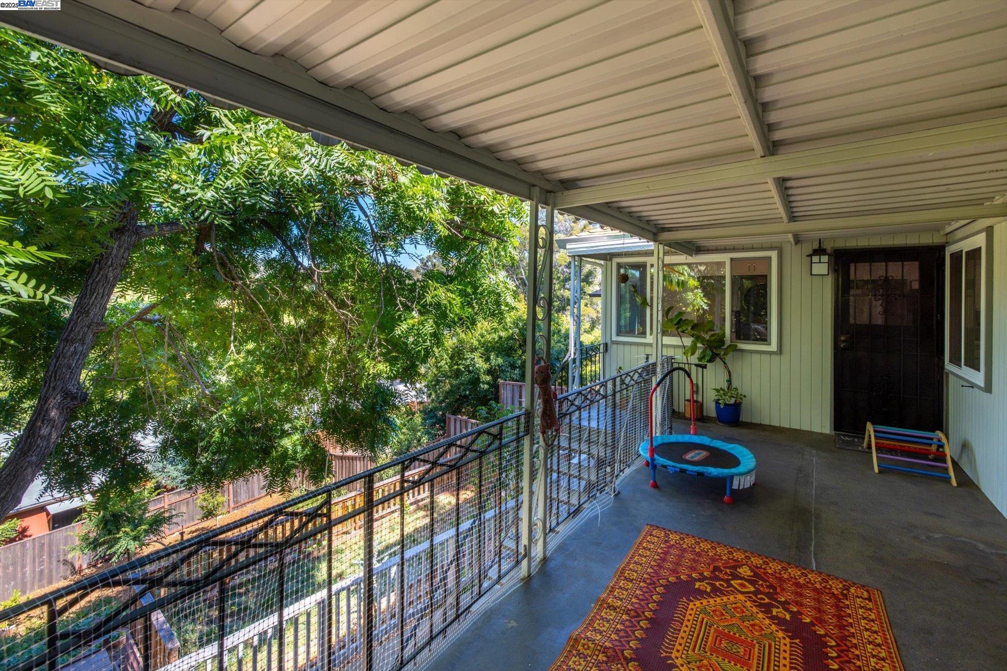Detail Gallery Image 22 of 60 For 3412 Wyman St, Oakland,  CA 94619 - 3 Beds | 2 Baths