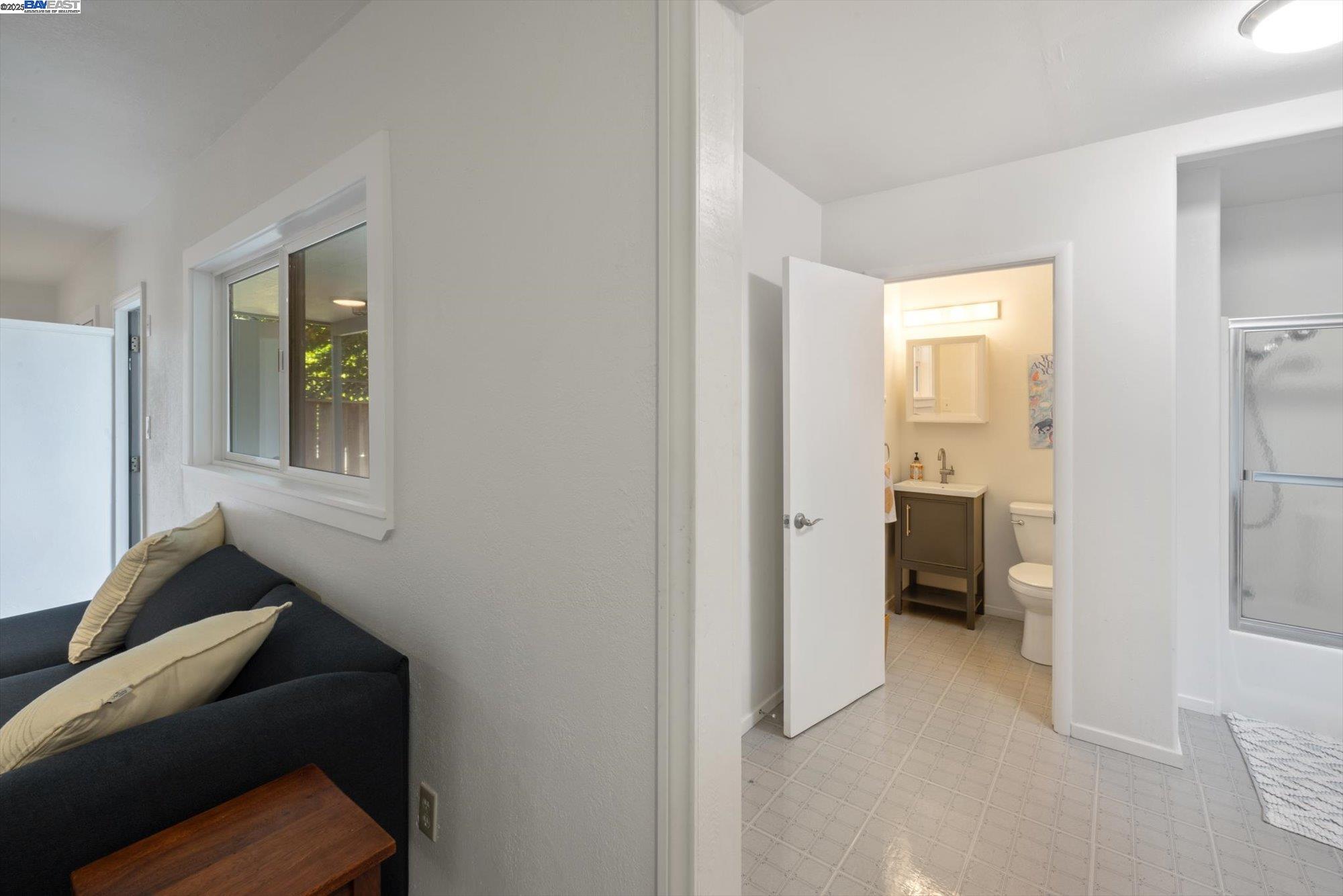Detail Gallery Image 32 of 60 For 3412 Wyman St, Oakland,  CA 94619 - 3 Beds | 2 Baths