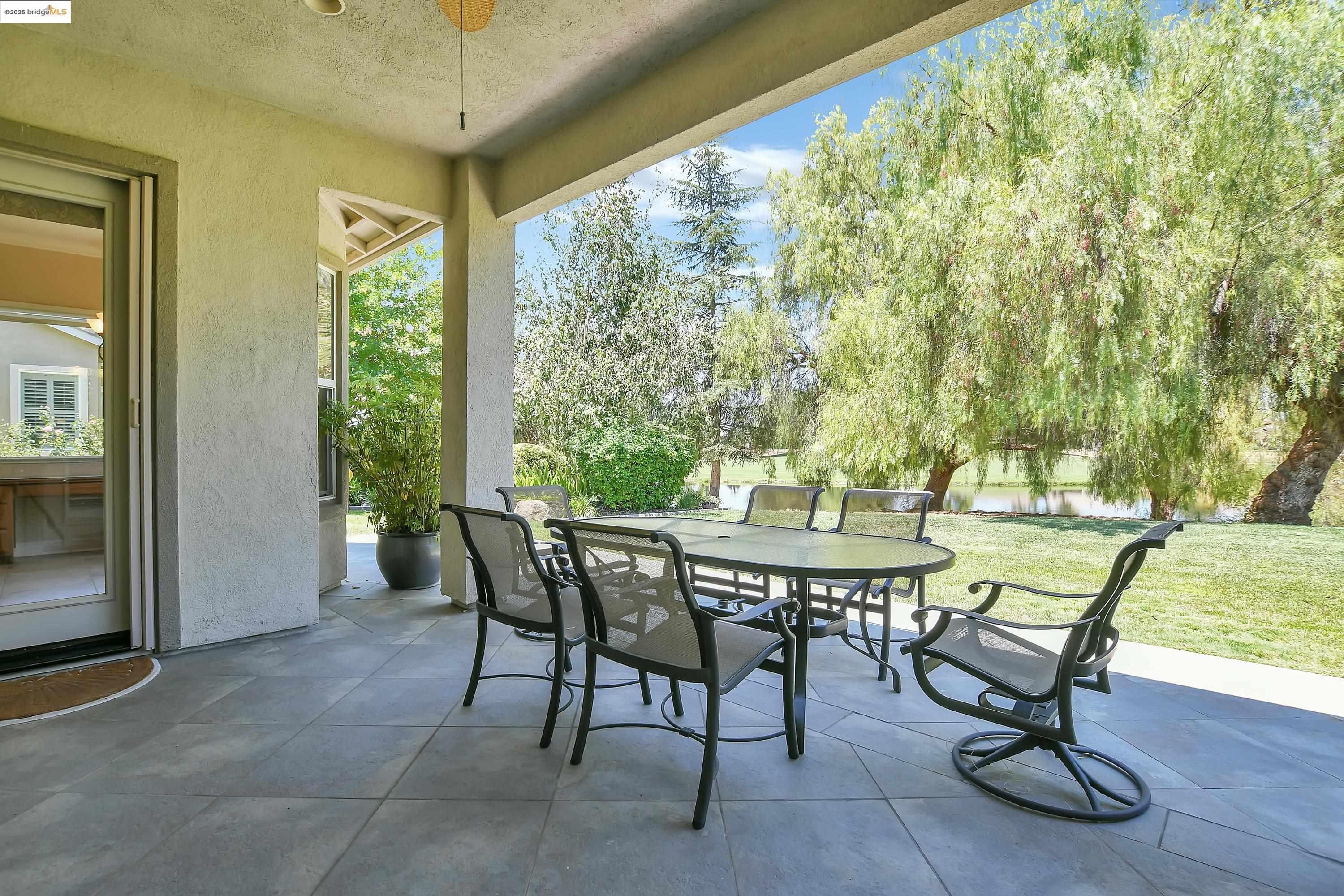 Detail Gallery Image 13 of 34 For 1133 Jonagold Way, Brentwood,  CA 94513 - 2 Beds | 2/1 Baths
