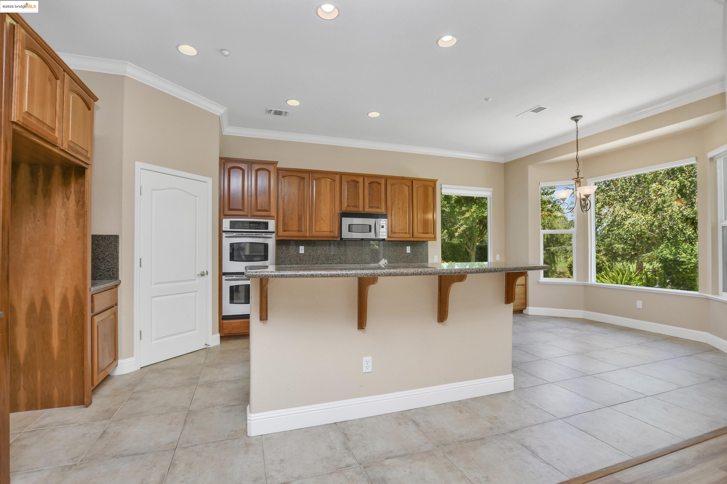 Detail Gallery Image 8 of 34 For 1133 Jonagold Way, Brentwood,  CA 94513 - 2 Beds | 2/1 Baths