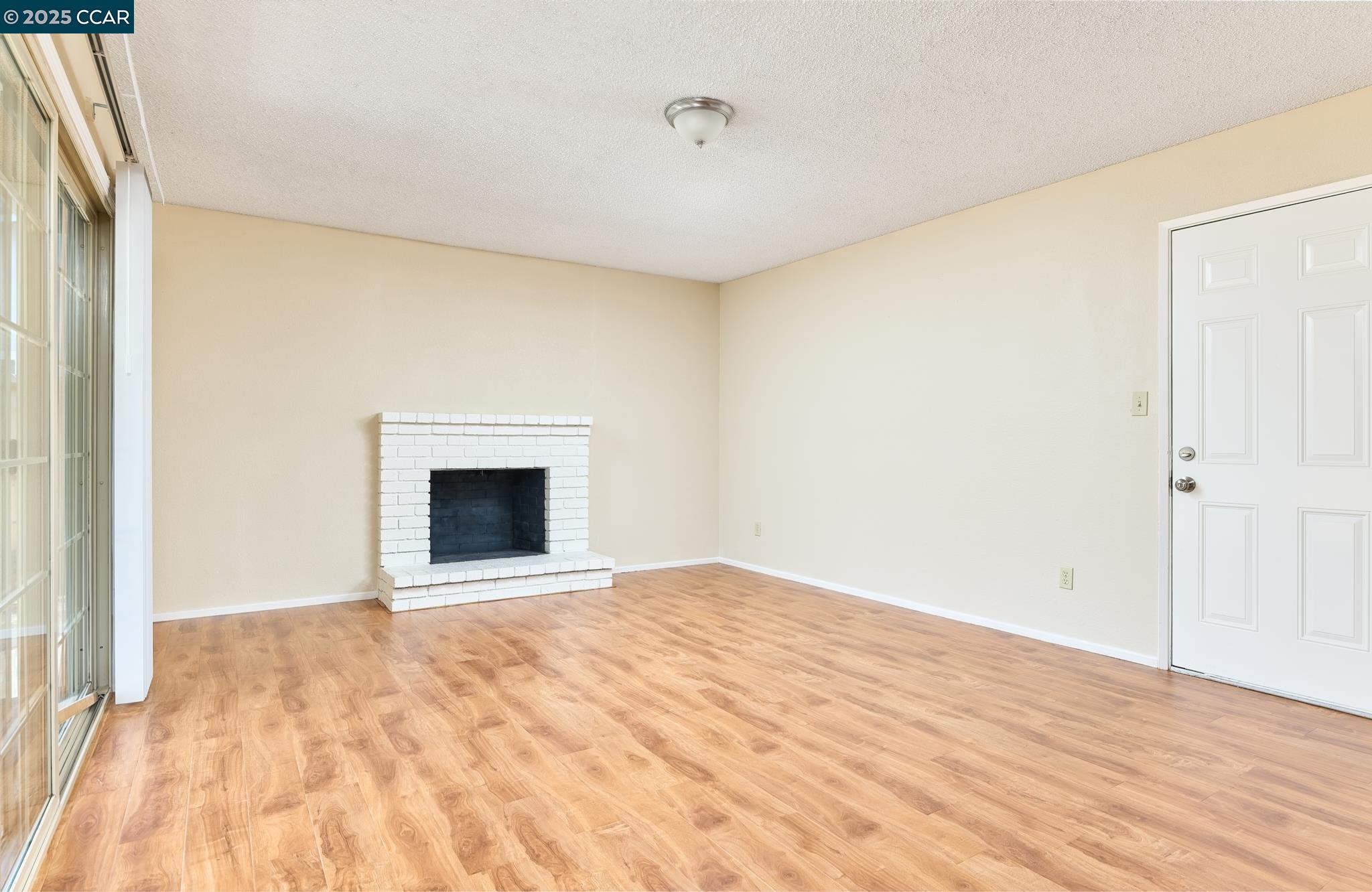 Detail Gallery Image 8 of 21 For 88 Newport Way, Suisun City,  CA 94585 - 3 Beds | 2 Baths