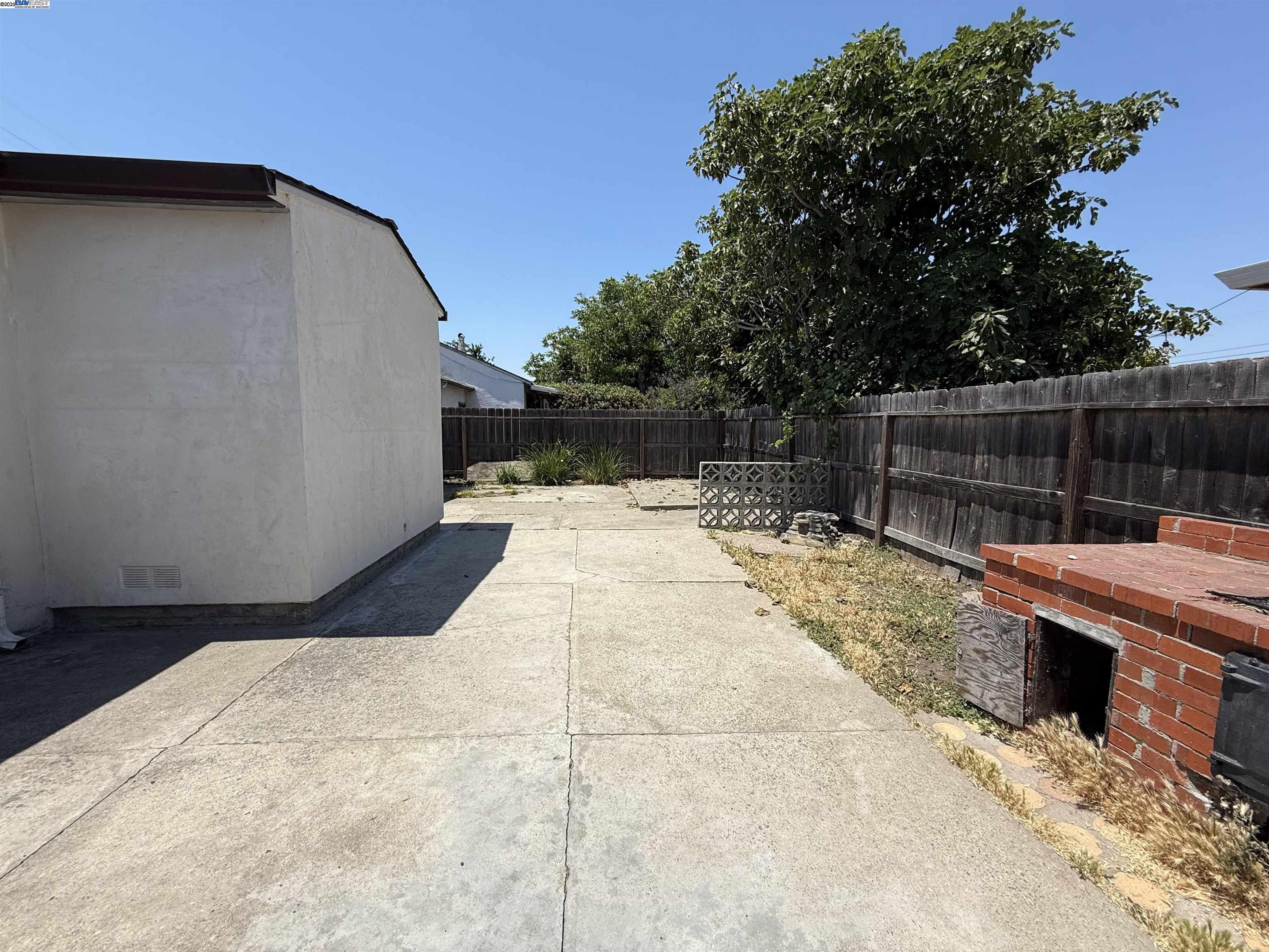 Detail Gallery Image 13 of 15 For 14835 Farnsworth St, San Leandro,  CA 94579 - 3 Beds | 2 Baths