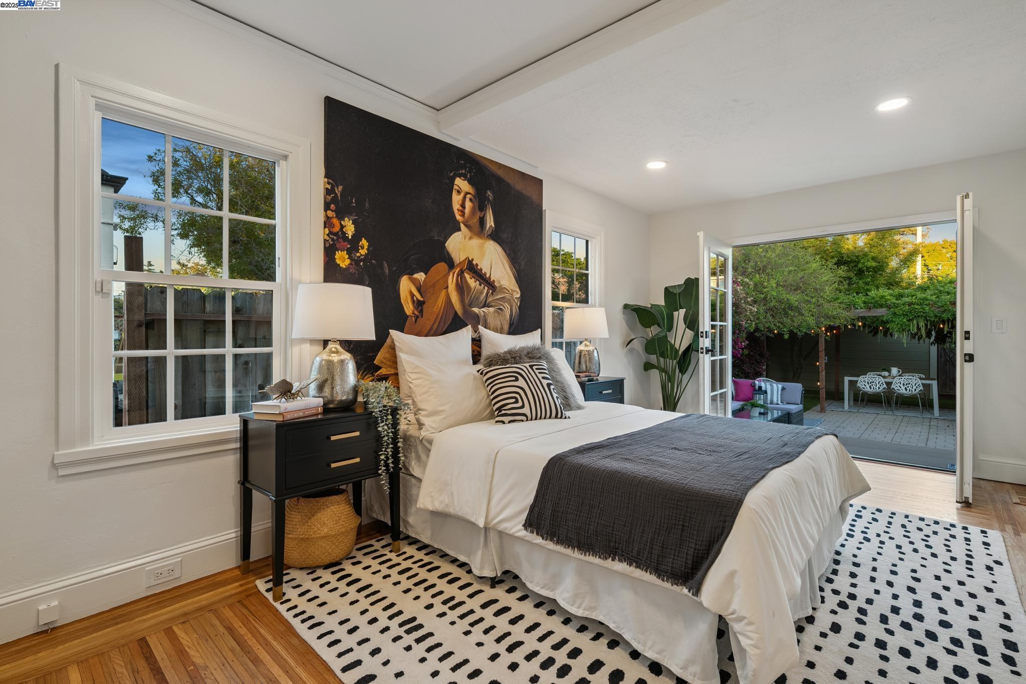 Detail Gallery Image 19 of 46 For 1712 Broadway, Alameda,  CA 94501 - 3 Beds | 2 Baths