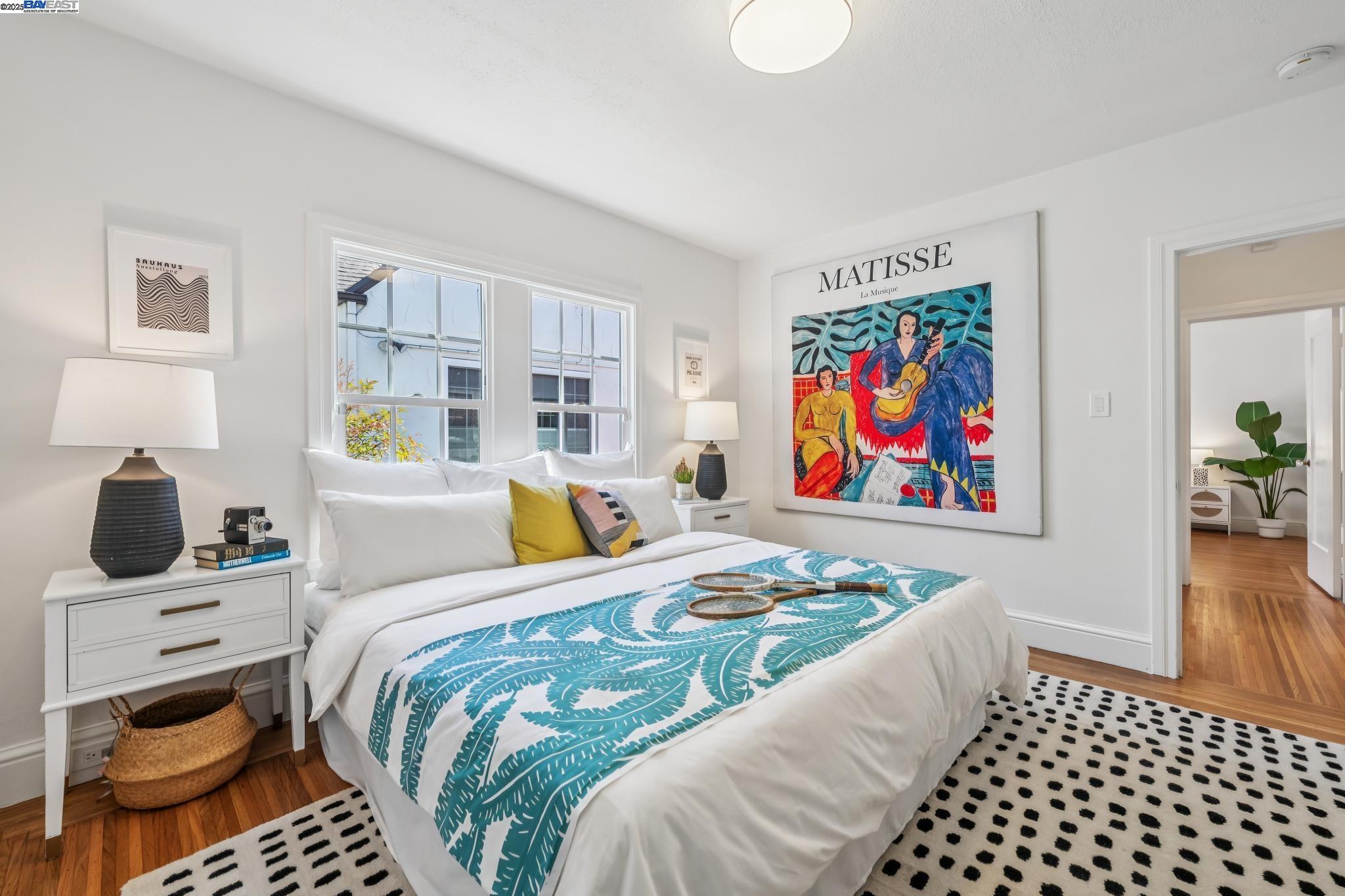 Detail Gallery Image 28 of 46 For 1712 Broadway, Alameda,  CA 94501 - 3 Beds | 2 Baths