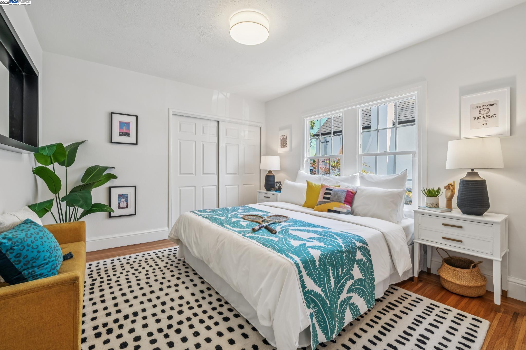 Detail Gallery Image 29 of 46 For 1712 Broadway, Alameda,  CA 94501 - 3 Beds | 2 Baths