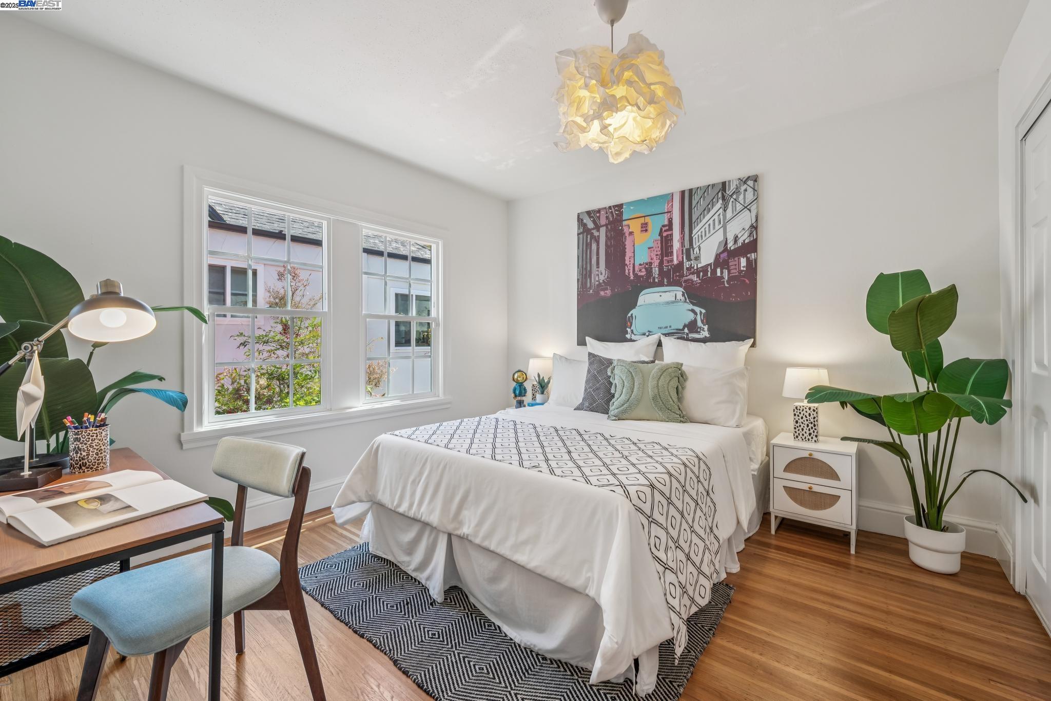 Detail Gallery Image 31 of 46 For 1712 Broadway, Alameda,  CA 94501 - 3 Beds | 2 Baths