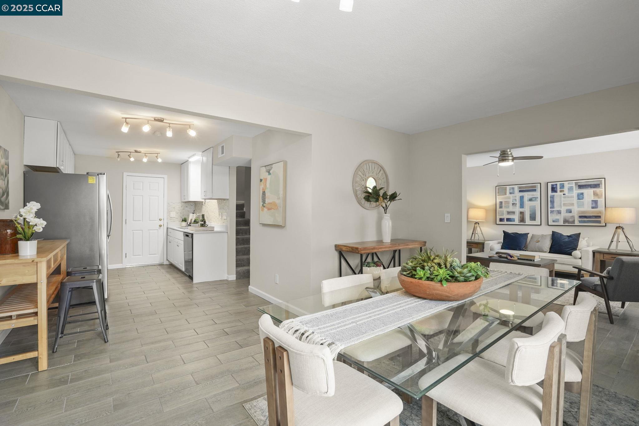 Detail Gallery Image 1 of 24 For 1879 Saint Phillip Ct, Concord,  CA 94519 - 4 Beds | 2/1 Baths