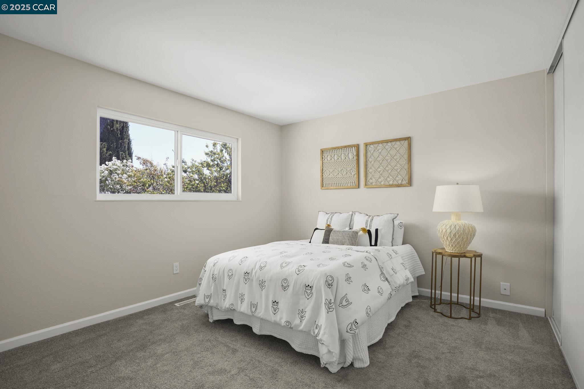 Detail Gallery Image 13 of 24 For 1879 Saint Phillip Ct, Concord,  CA 94519 - 4 Beds | 2/1 Baths