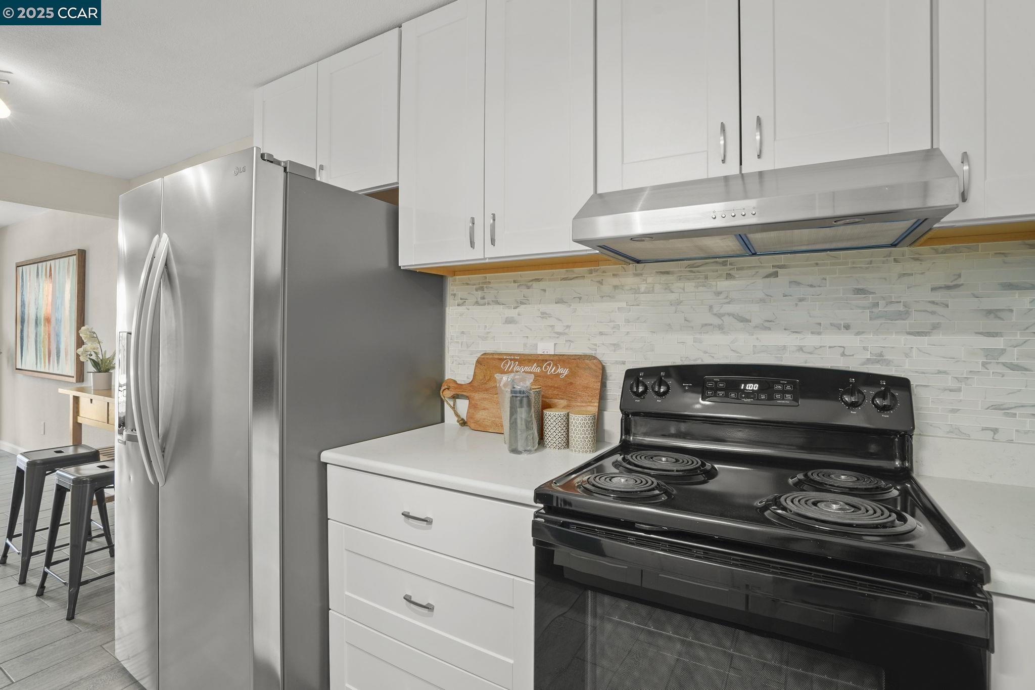 Detail Gallery Image 6 of 24 For 1879 Saint Phillip Ct, Concord,  CA 94519 - 4 Beds | 2/1 Baths