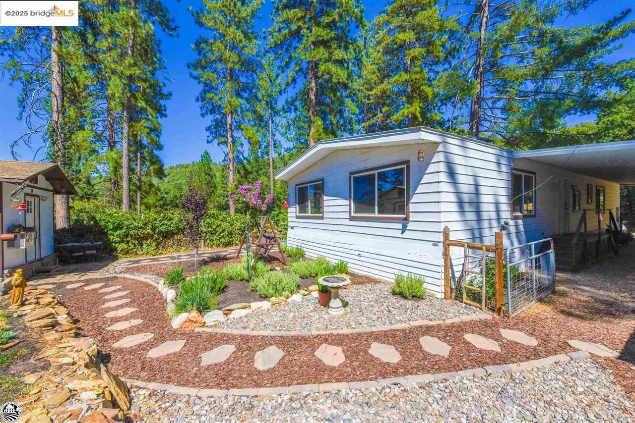 Detail Gallery Image 1 of 53 For 22440 Gunsight Rd, Sonora,  CA 95370-9351 - 2 Beds | 2 Baths