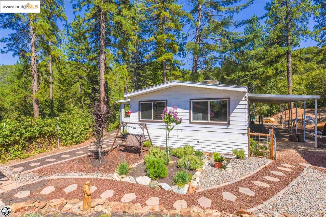 Detail Gallery Image 2 of 53 For 22440 Gunsight Rd, Sonora,  CA 95370-9351 - 2 Beds | 2 Baths