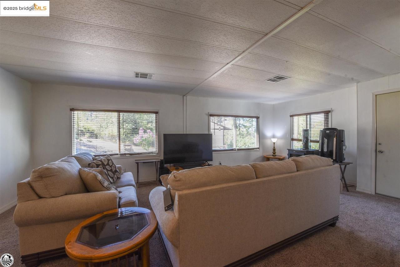 Detail Gallery Image 17 of 53 For 22440 Gunsight Rd, Sonora,  CA 95370-9351 - 2 Beds | 2 Baths