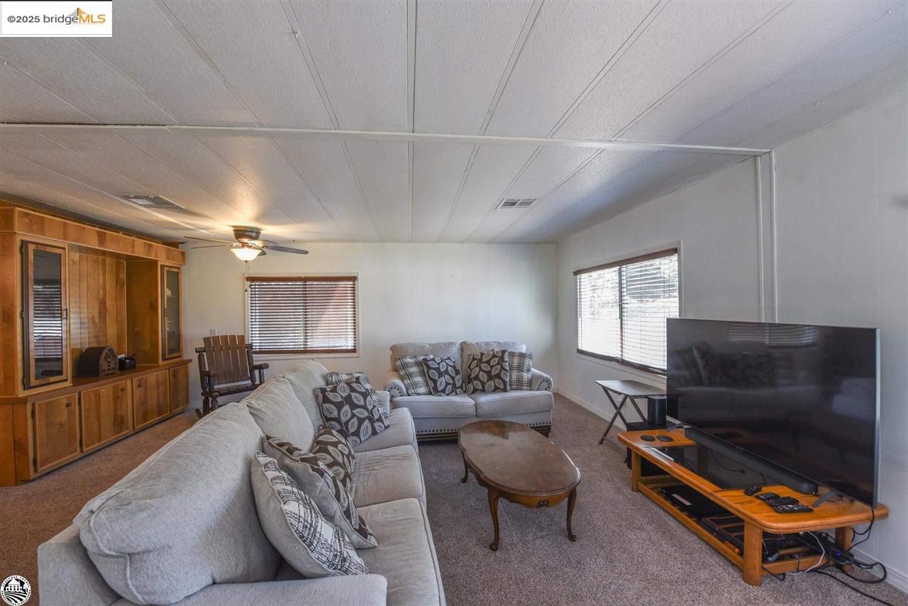 Detail Gallery Image 18 of 53 For 22440 Gunsight Rd, Sonora,  CA 95370-9351 - 2 Beds | 2 Baths