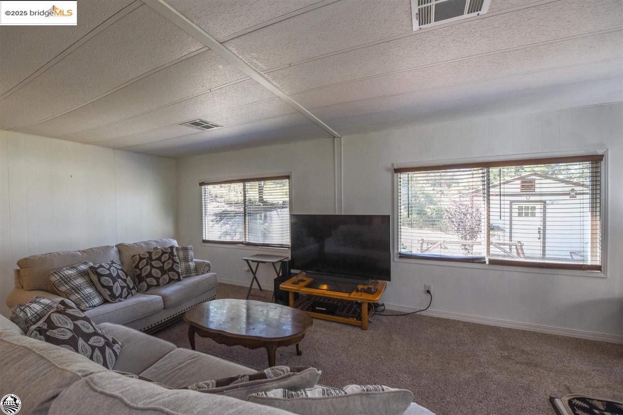 Detail Gallery Image 19 of 53 For 22440 Gunsight Rd, Sonora,  CA 95370-9351 - 2 Beds | 2 Baths