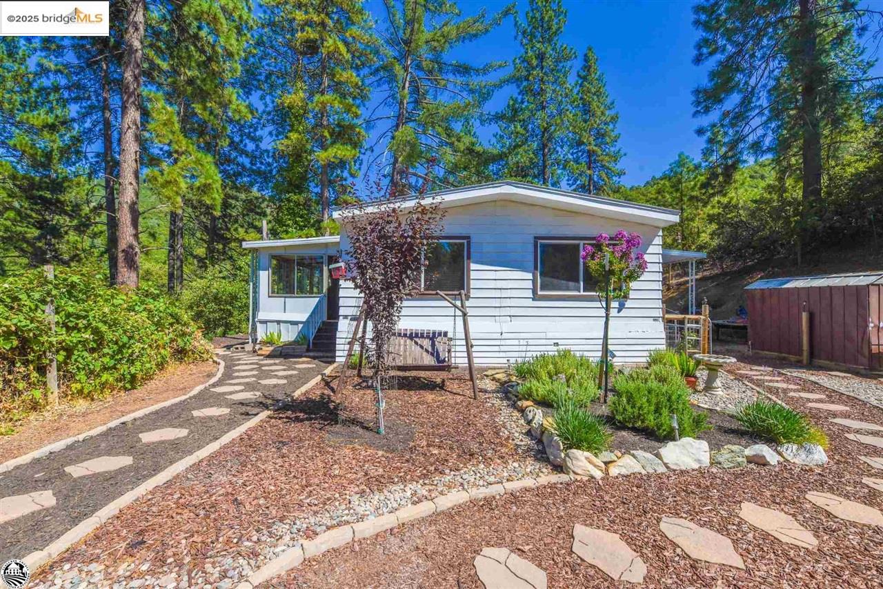 Detail Gallery Image 4 of 53 For 22440 Gunsight Rd, Sonora,  CA 95370-9351 - 2 Beds | 2 Baths