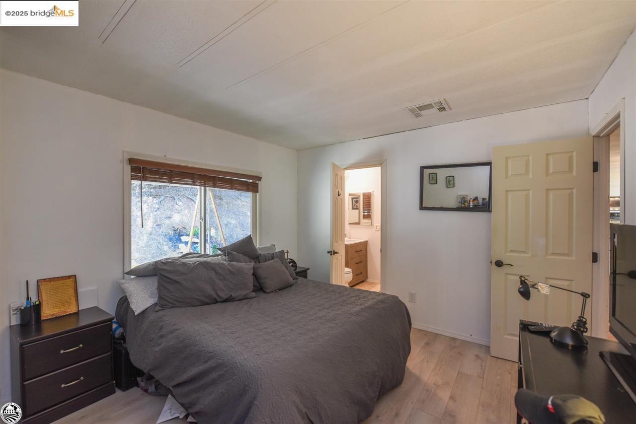 Detail Gallery Image 31 of 53 For 22440 Gunsight Rd, Sonora,  CA 95370-9351 - 2 Beds | 2 Baths