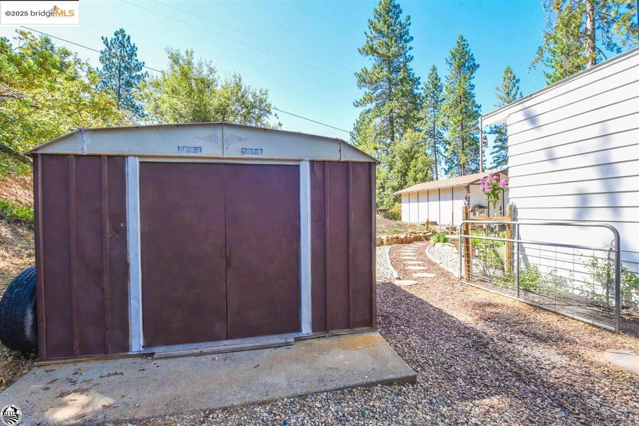 Detail Gallery Image 41 of 53 For 22440 Gunsight Rd, Sonora,  CA 95370-9351 - 2 Beds | 2 Baths