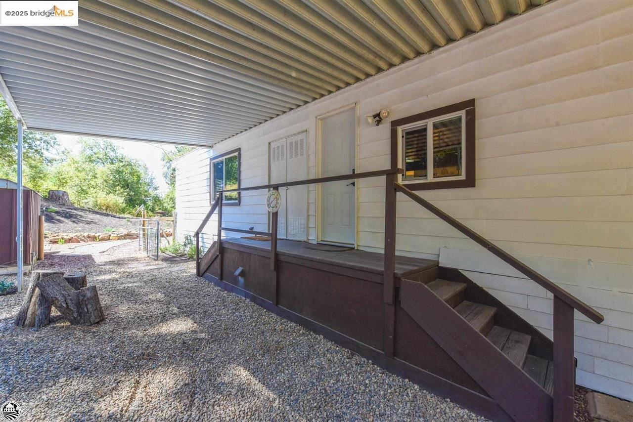 Detail Gallery Image 9 of 53 For 22440 Gunsight Rd, Sonora,  CA 95370-9351 - 2 Beds | 2 Baths