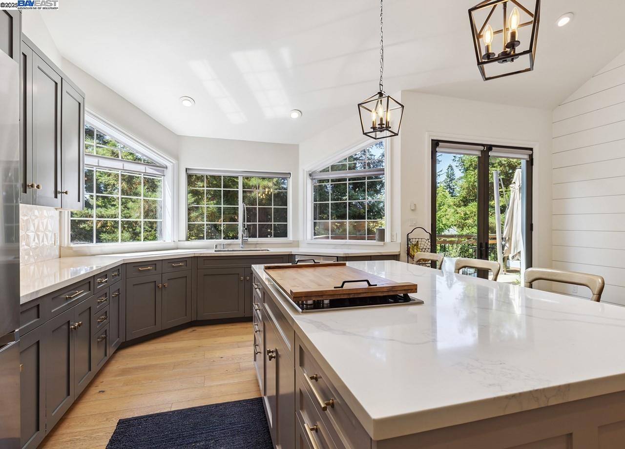 Detail Gallery Image 13 of 60 For 156 Del Monte Dr, Walnut Creek,  CA 94595 - 4 Beds | 4 Baths