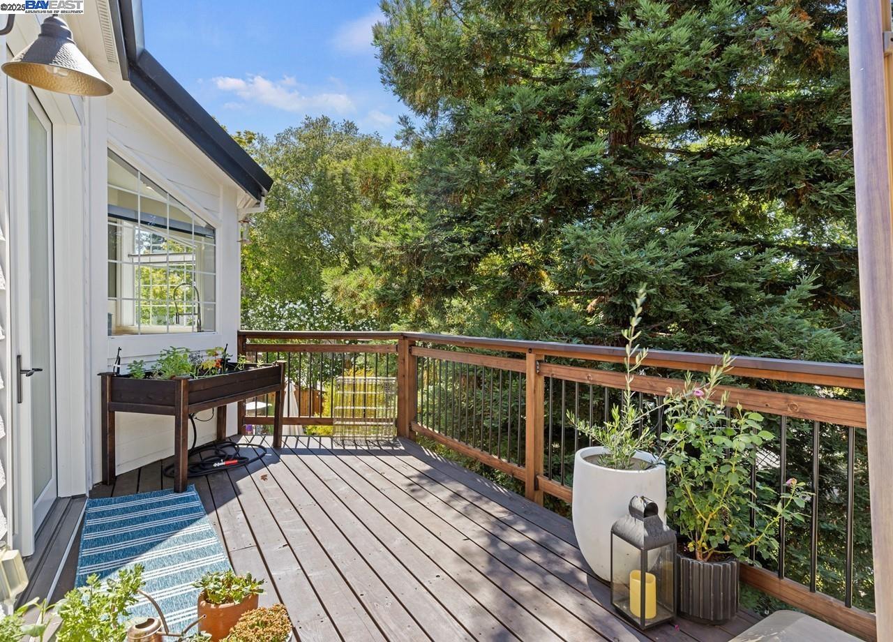 Detail Gallery Image 22 of 60 For 156 Del Monte Dr, Walnut Creek,  CA 94595 - 4 Beds | 4 Baths