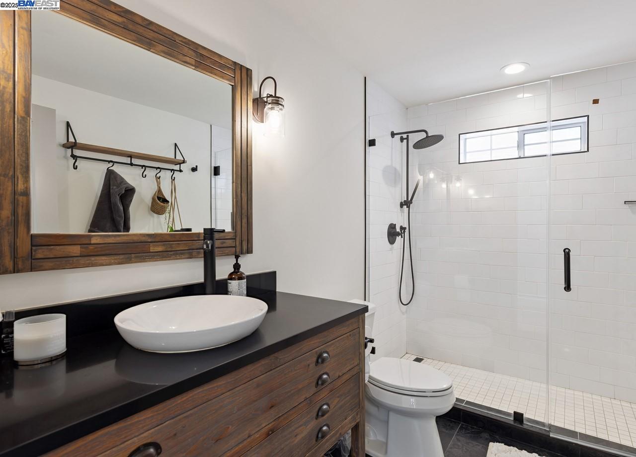 Detail Gallery Image 27 of 60 For 156 Del Monte Dr, Walnut Creek,  CA 94595 - 4 Beds | 4 Baths
