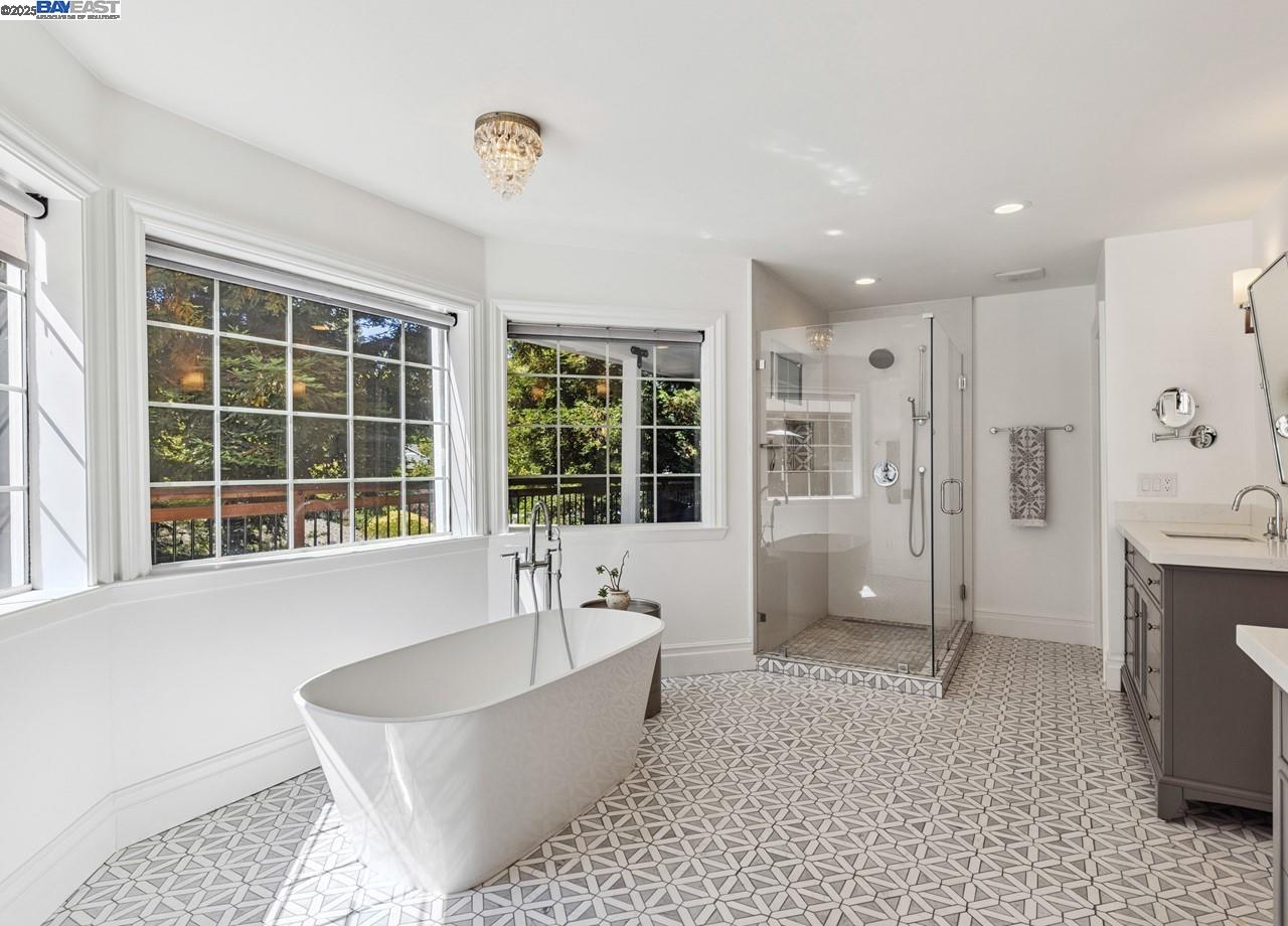 Detail Gallery Image 34 of 60 For 156 Del Monte Dr, Walnut Creek,  CA 94595 - 4 Beds | 4 Baths