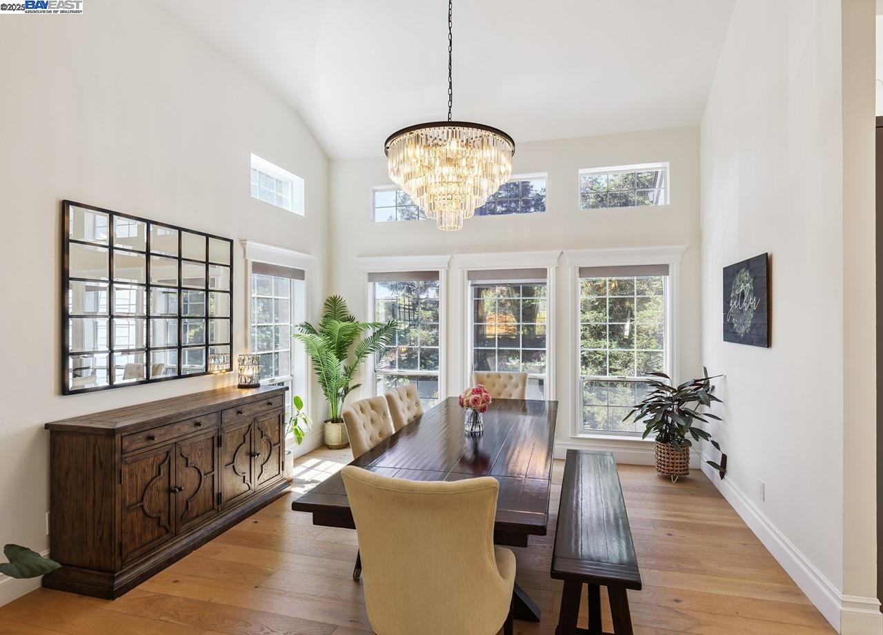 Detail Gallery Image 9 of 60 For 156 Del Monte Dr, Walnut Creek,  CA 94595 - 4 Beds | 4 Baths