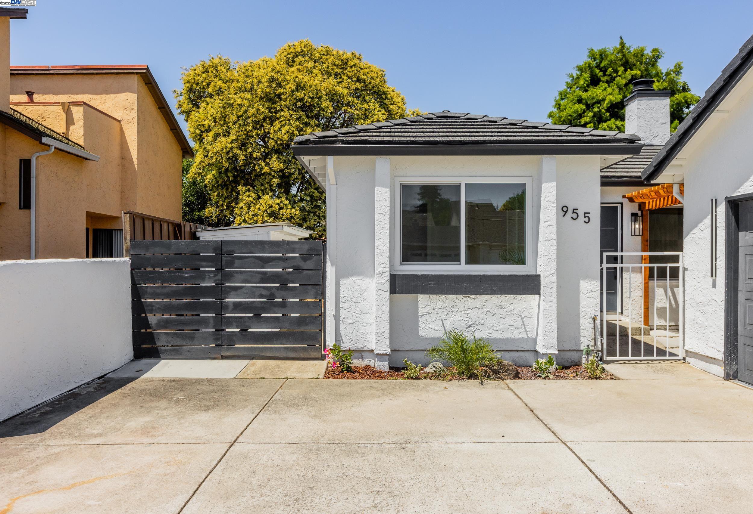 Detail Gallery Image 19 of 27 For 955 Big Bear Ct, Milpitas,  CA 95035 - 2 Beds | 2 Baths