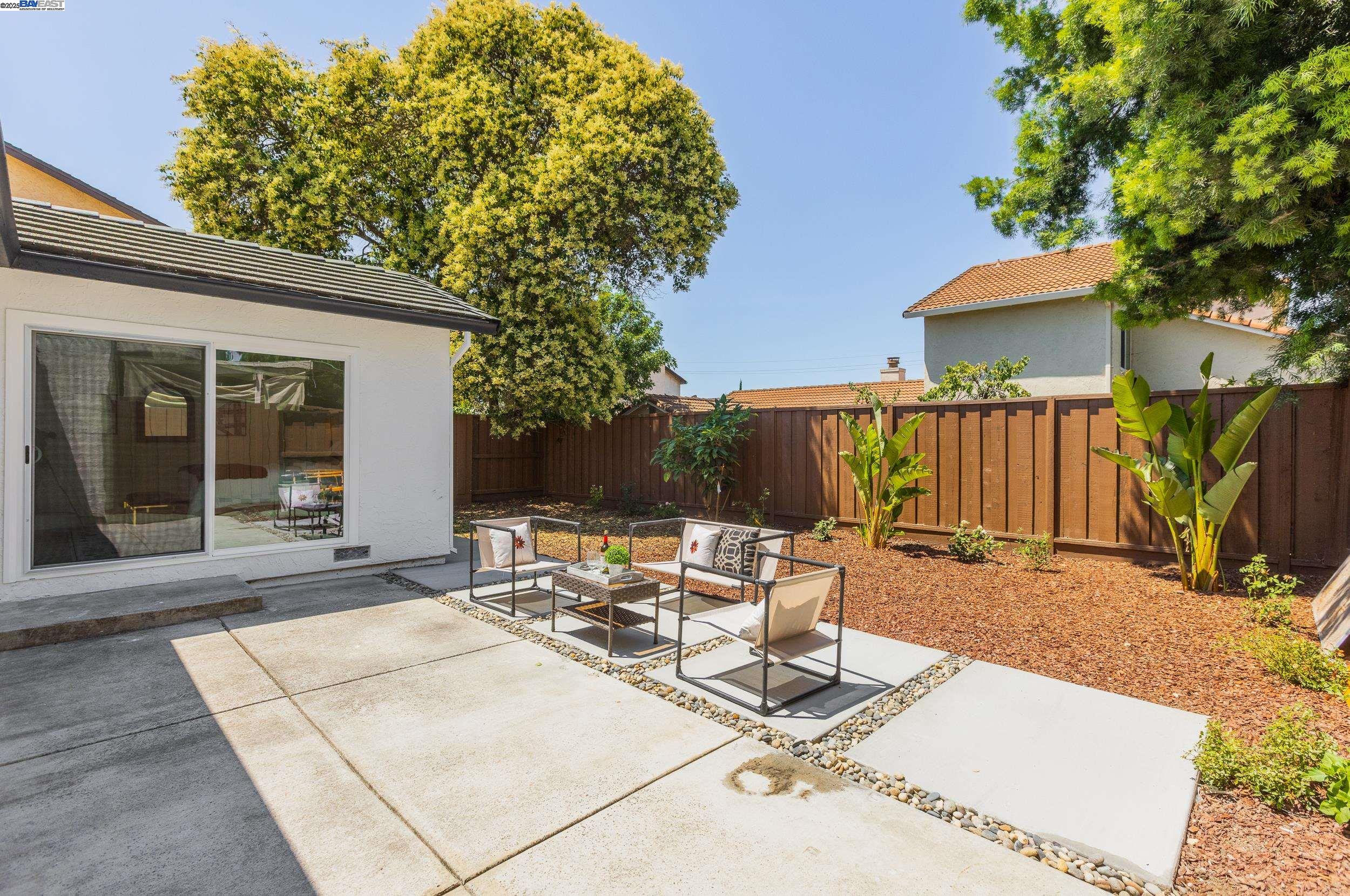 Detail Gallery Image 21 of 27 For 955 Big Bear Ct, Milpitas,  CA 95035 - 2 Beds | 2 Baths