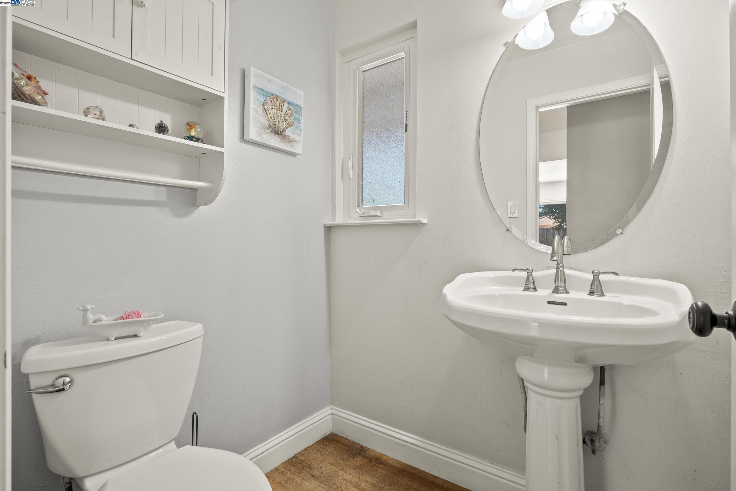 Detail Gallery Image 12 of 45 For 963 Getoun Dr, Concord,  CA 94518 - 5 Beds | 2/1 Baths