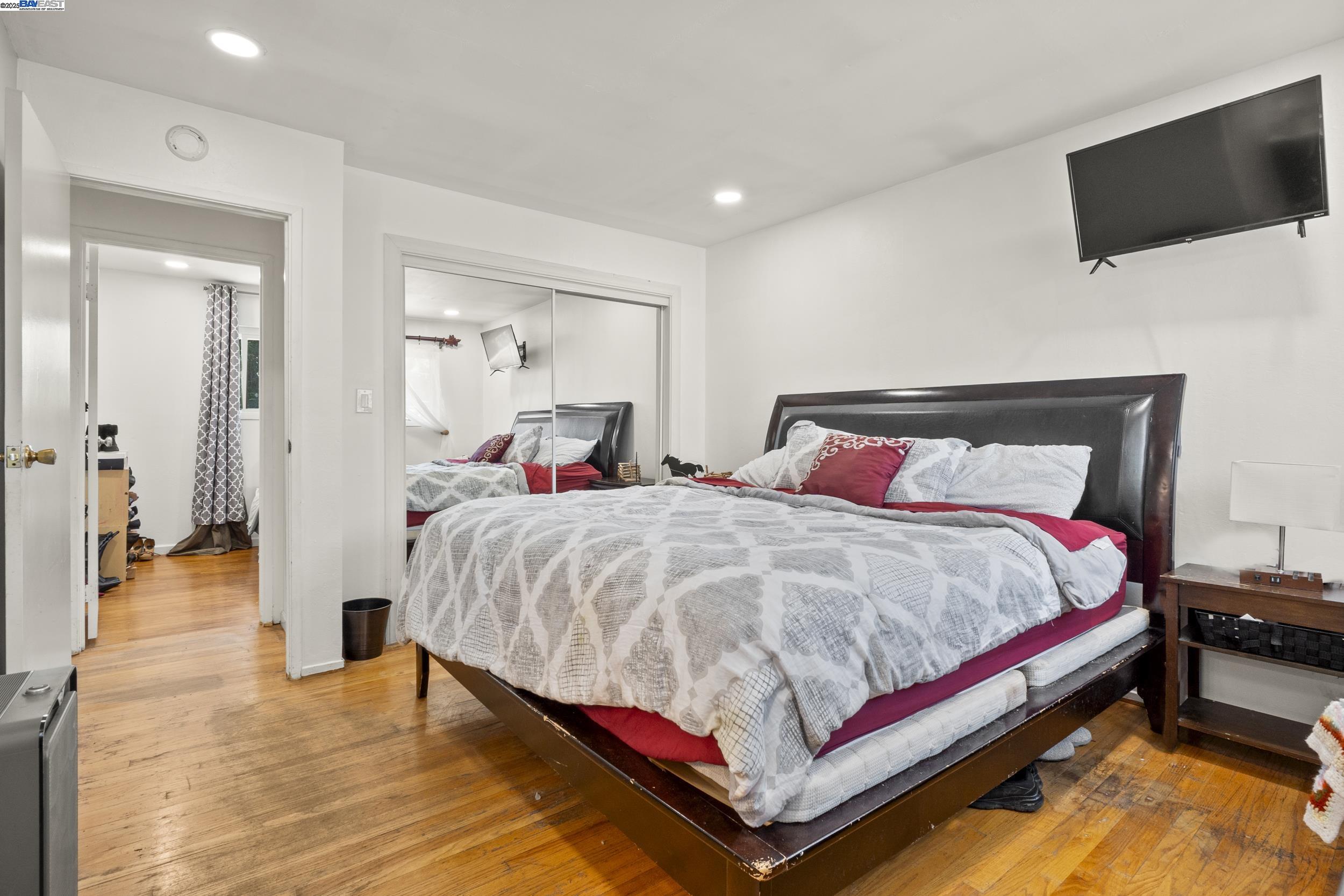 Detail Gallery Image 24 of 45 For 963 Getoun Dr, Concord,  CA 94518 - 5 Beds | 2/1 Baths