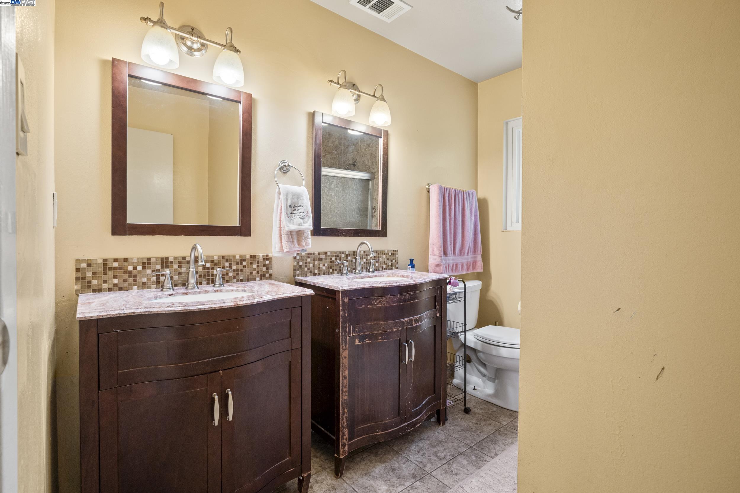 Detail Gallery Image 27 of 45 For 963 Getoun Dr, Concord,  CA 94518 - 5 Beds | 2/1 Baths