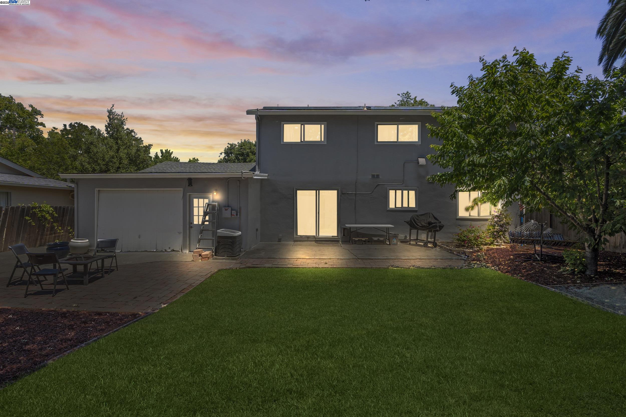 Detail Gallery Image 34 of 45 For 963 Getoun Dr, Concord,  CA 94518 - 5 Beds | 2/1 Baths