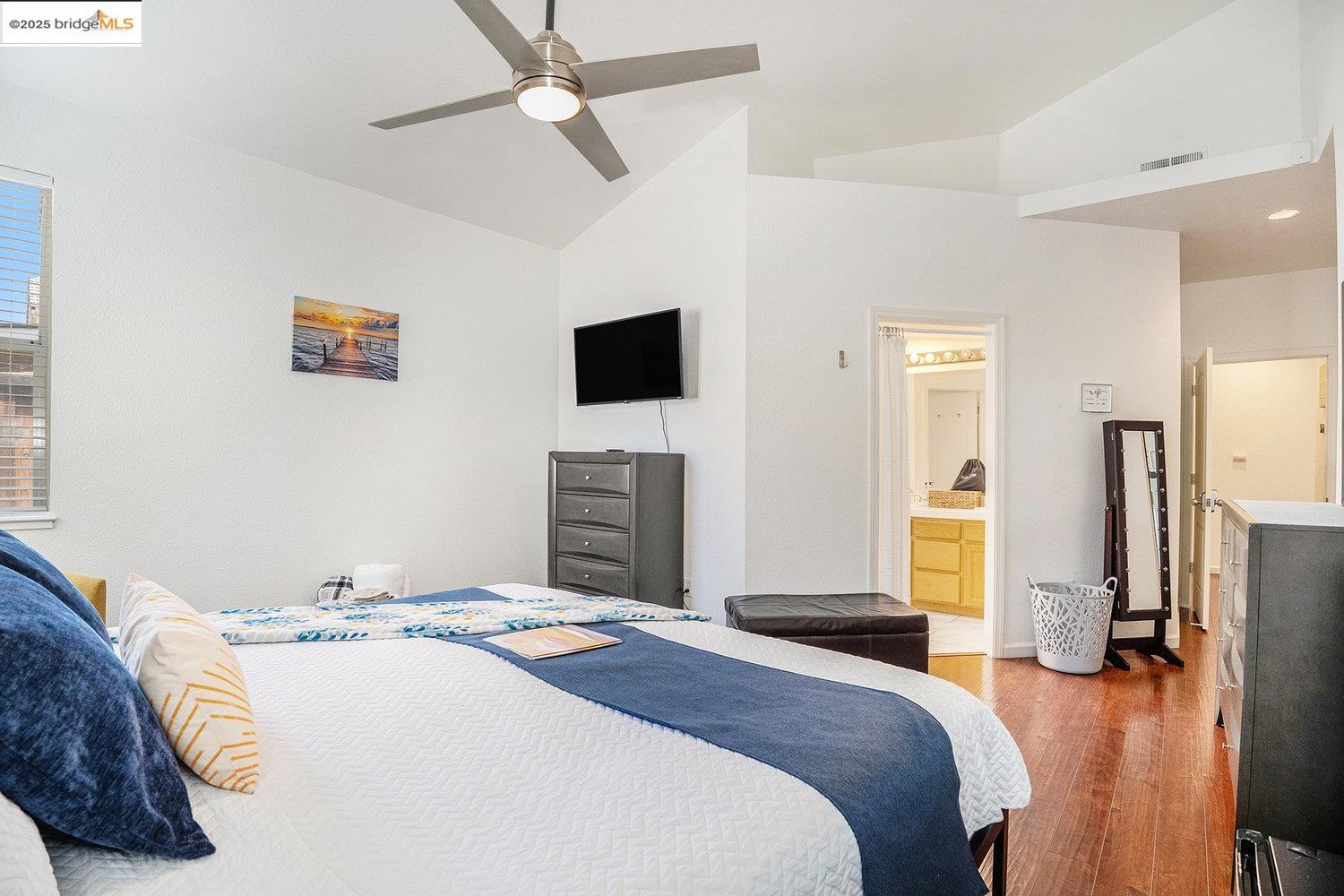 Detail Gallery Image 23 of 28 For 1701 Mount Silliman Way, Antioch,  CA 94531 - 3 Beds | 2 Baths