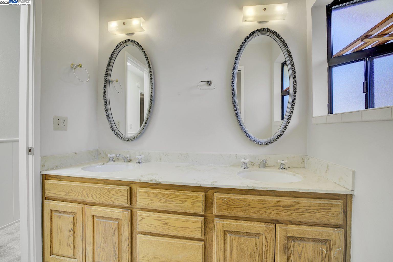 Detail Gallery Image 23 of 31 For 27786 Pleasant Hill Ct, Hayward,  CA 94542 - 4 Beds | 2/1 Baths