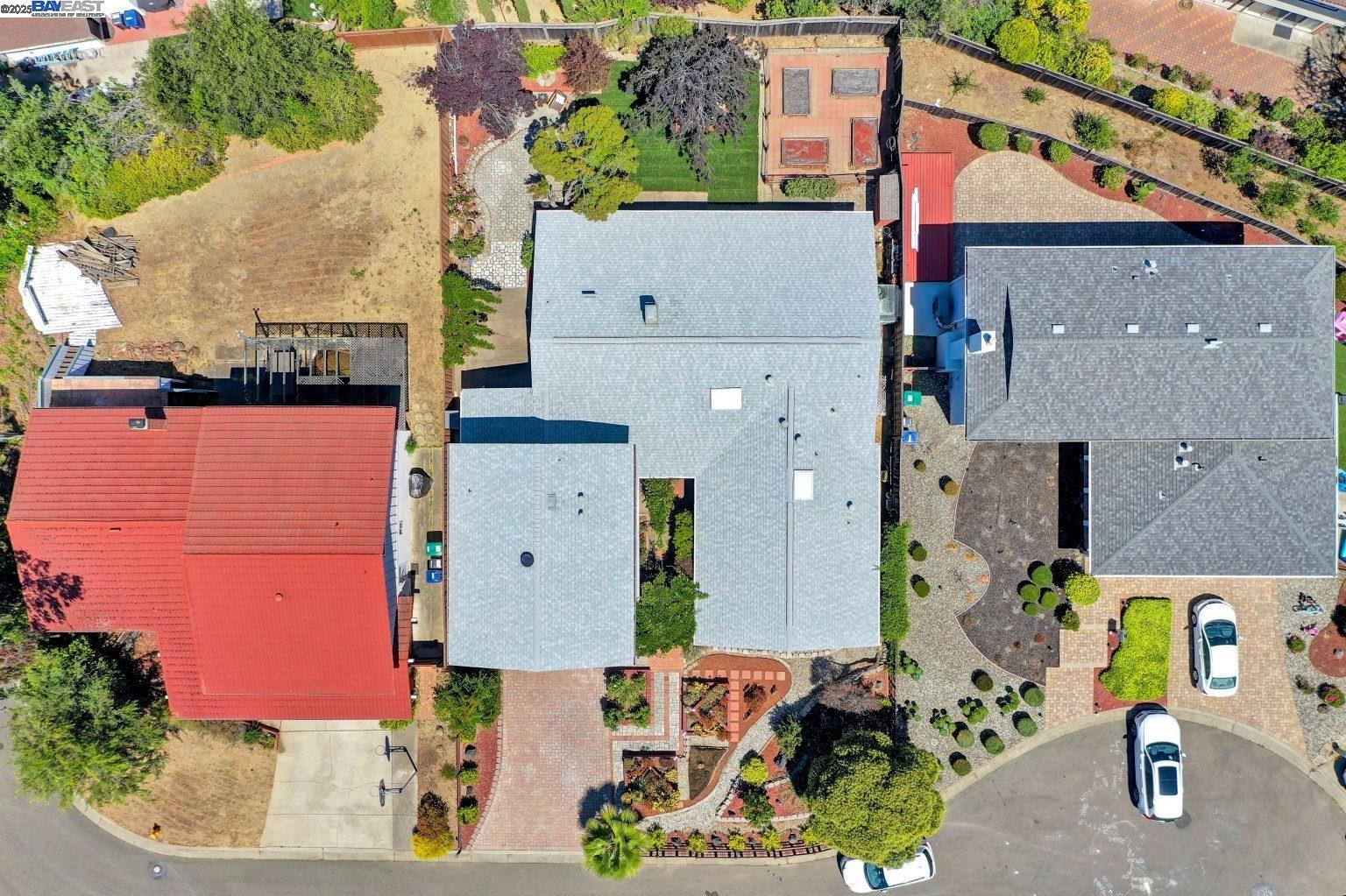 Detail Gallery Image 29 of 31 For 27786 Pleasant Hill Ct, Hayward,  CA 94542 - 4 Beds | 2/1 Baths