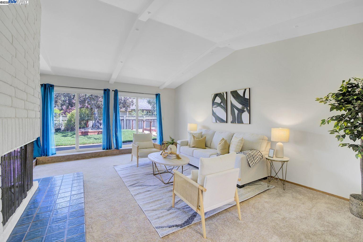 Detail Gallery Image 5 of 31 For 27786 Pleasant Hill Ct, Hayward,  CA 94542 - 4 Beds | 2/1 Baths