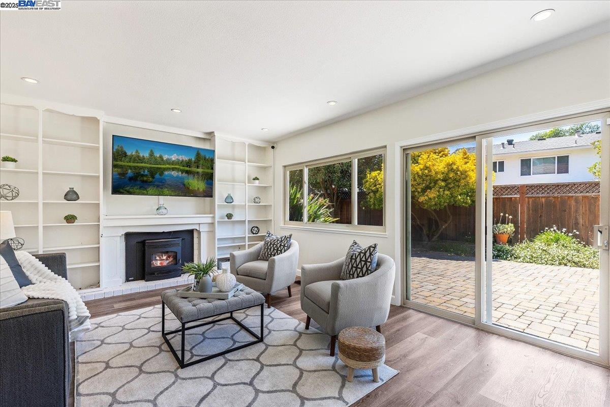 Detail Gallery Image 17 of 43 For 2670 Corte Elena, Pleasanton,  CA 94566 - 4 Beds | 2/1 Baths