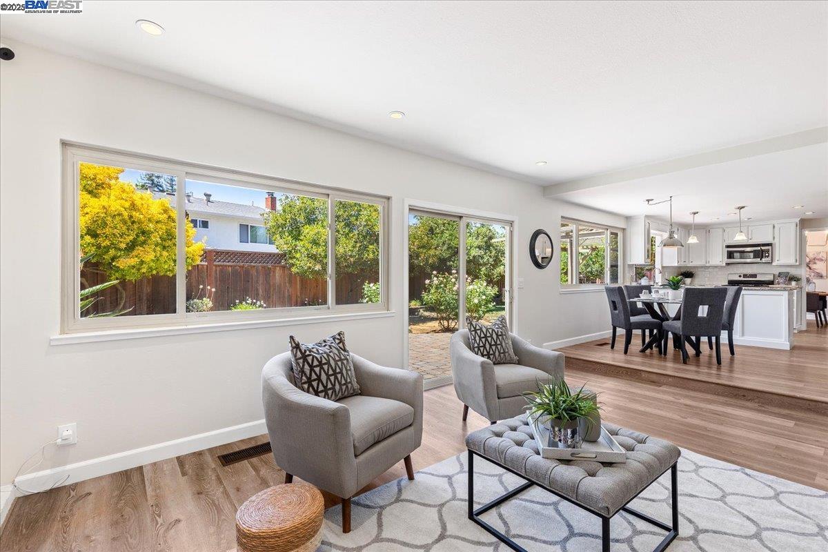 Detail Gallery Image 19 of 43 For 2670 Corte Elena, Pleasanton,  CA 94566 - 4 Beds | 2/1 Baths