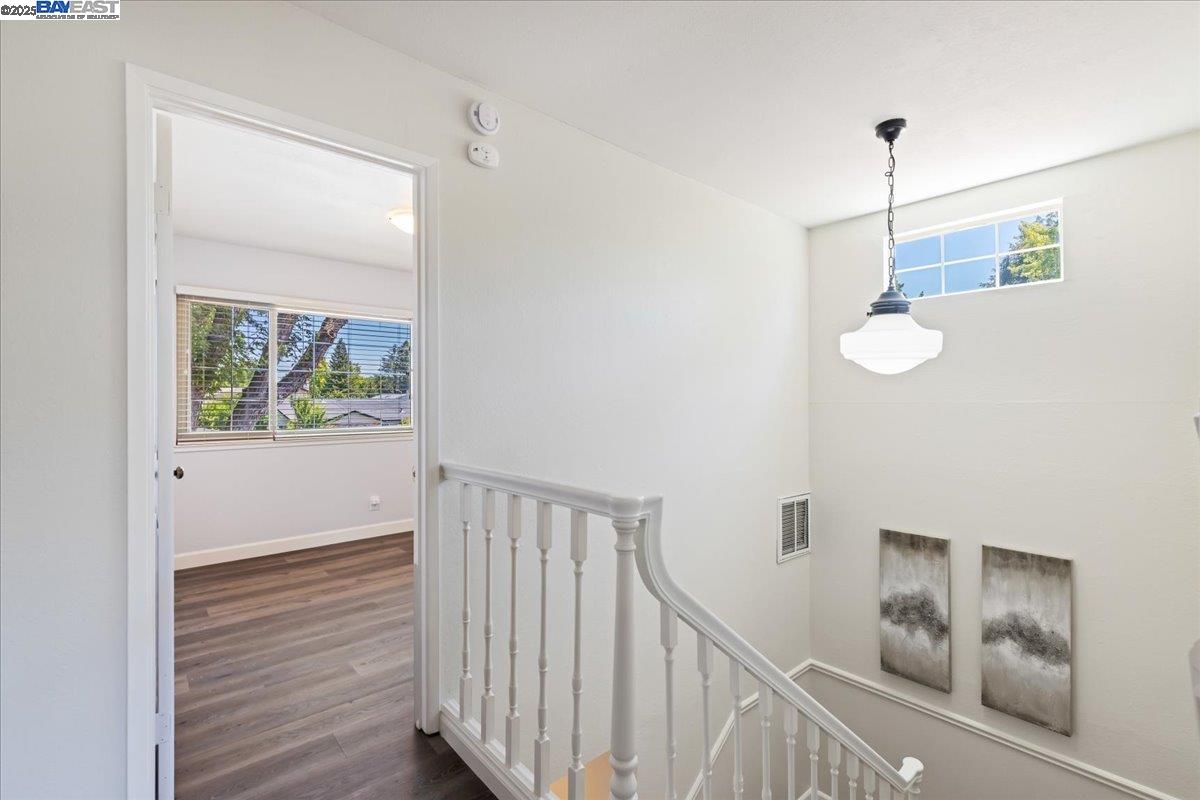 Detail Gallery Image 20 of 43 For 2670 Corte Elena, Pleasanton,  CA 94566 - 4 Beds | 2/1 Baths